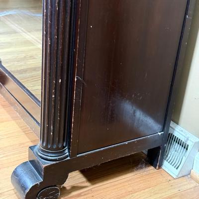 LOT 103L: Vintage Glass Front Bookcase