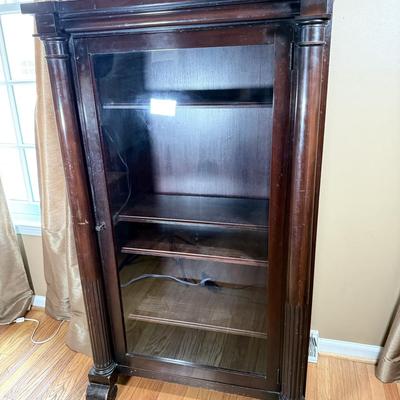 LOT 103L: Vintage Glass Front Bookcase