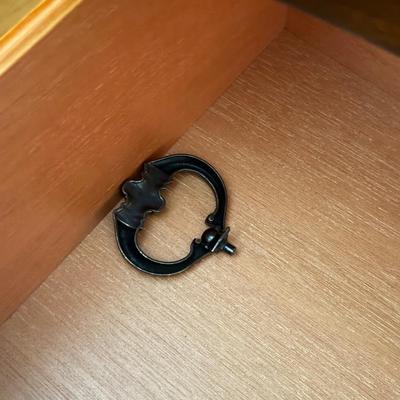 LOT 104L: Pembrook Bedroom Set: Upholstered Sleigh Bed, Bedroom Chest, Dresser w/ Mirror & Nightstand