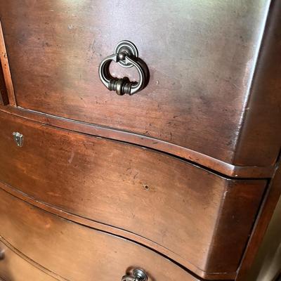 LOT 104L: Pembrook Bedroom Set: Upholstered Sleigh Bed, Bedroom Chest, Dresser w/ Mirror & Nightstand