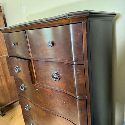 LOT 104L: Pembrook Bedroom Set: Upholstered Sleigh Bed, Bedroom Chest, Dresser w/ Mirror & Nightstand