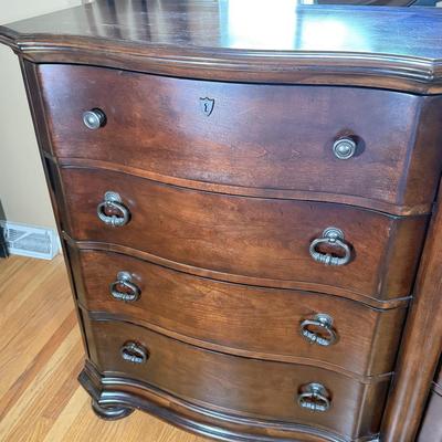 LOT 104L: Pembrook Bedroom Set: Upholstered Sleigh Bed, Bedroom Chest, Dresser w/ Mirror & Nightstand