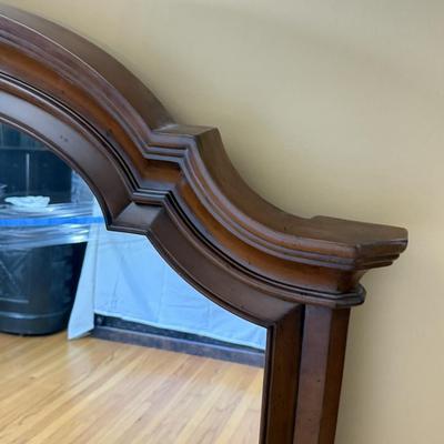 LOT 104L: Pembrook Bedroom Set: Upholstered Sleigh Bed, Bedroom Chest, Dresser w/ Mirror & Nightstand