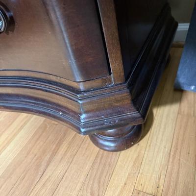 LOT 104L: Pembrook Bedroom Set: Upholstered Sleigh Bed, Bedroom Chest, Dresser w/ Mirror & Nightstand