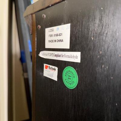 LOT 104L: Pembrook Bedroom Set: Upholstered Sleigh Bed, Bedroom Chest, Dresser w/ Mirror & Nightstand