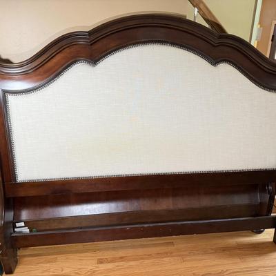 LOT 104L: Pembrook Bedroom Set: Upholstered Sleigh Bed, Bedroom Chest, Dresser w/ Mirror & Nightstand