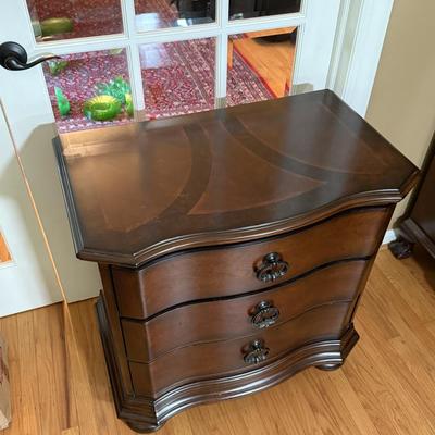 LOT 104L: Pembrook Bedroom Set: Upholstered Sleigh Bed, Bedroom Chest, Dresser w/ Mirror & Nightstand