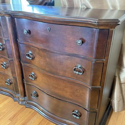 LOT 104L: Pembrook Bedroom Set: Upholstered Sleigh Bed, Bedroom Chest, Dresser w/ Mirror & Nightstand