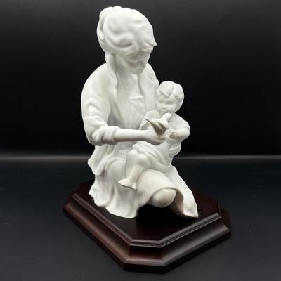 LOT 108D: Limited Edition 1102/7500 Kaiser Porcelain G Bochmann “Mother and Child” Figurine w/ Box