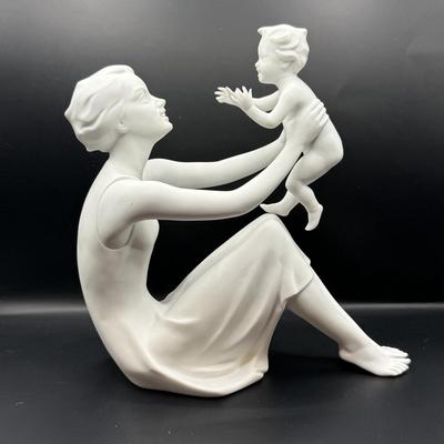 LOT 110D: Kaiser Porcelain G Bochmann “Mother and Child” Figurine w/ Box 398