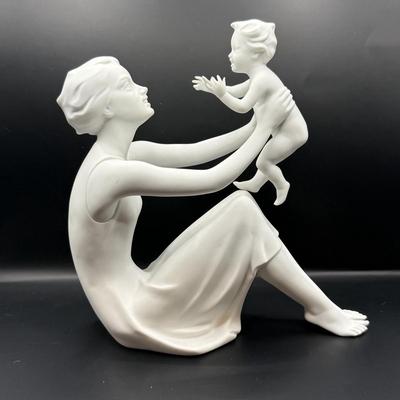 LOT 110D: Kaiser Porcelain G Bochmann “Mother and Child” Figurine w/ Box 398