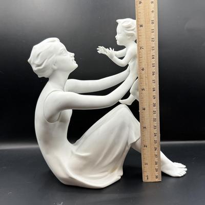 LOT 110D: Kaiser Porcelain G Bochmann “Mother and Child” Figurine w/ Box 398