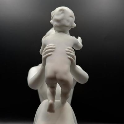 LOT 110D: Kaiser Porcelain G Bochmann “Mother and Child” Figurine w/ Box 398