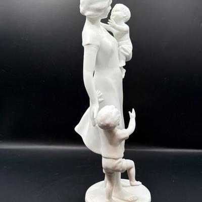 LOT 112D: Kaiser Porcelain G Bochmann “Mother and Child” Figurine w/ Box 438