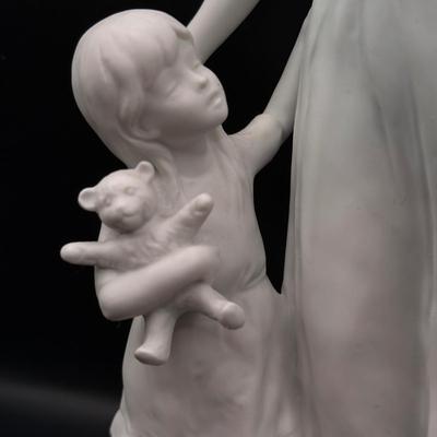 LOT 113D: Kaiser Porcelain G Bochmann “Mother and Child” Figurine w/ Box 808