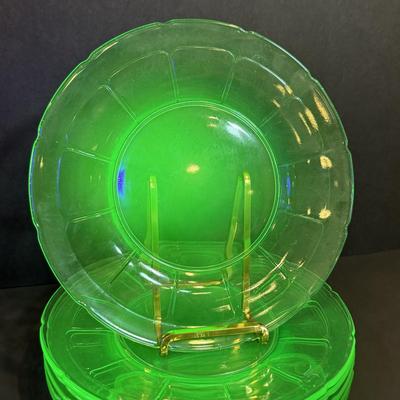 LOT 115W: Vintage 9” Uranium Glass Plates (6)