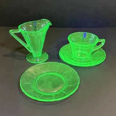 LOT 117W: Vintage Uranium Glass Teacups, Saucers, Dessert Plates & Creamer
