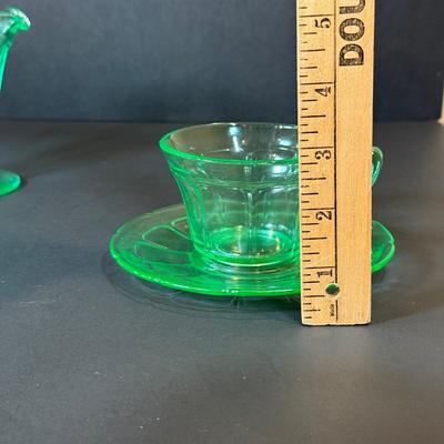 LOT 117W: Vintage Uranium Glass Teacups, Saucers, Dessert Plates & Creamer