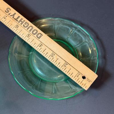 LOT 117W: Vintage Uranium Glass Teacups, Saucers, Dessert Plates & Creamer