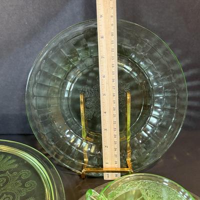 LOT 119W: Vintage Uranium Glass Collection: Sugar Bowls, Plates & Platter