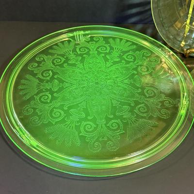LOT 119W: Vintage Uranium Glass Collection: Sugar Bowls, Plates & Platter