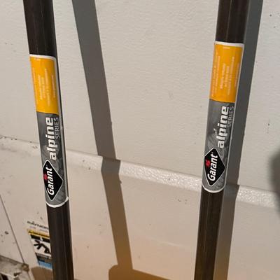 LOT 125G: Collection Of Snow Shovels