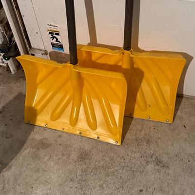 LOT 125G: Collection Of Snow Shovels