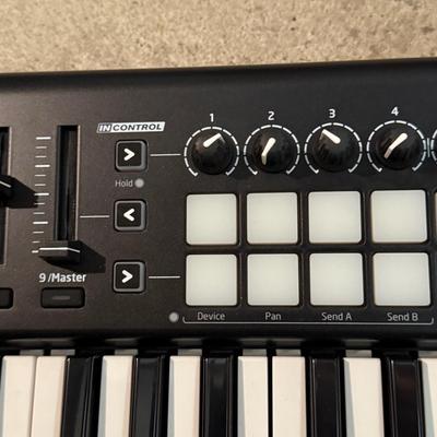 LOT 127G: Novation LaunchKey 49