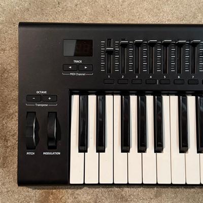 LOT 127G: Novation LaunchKey 49