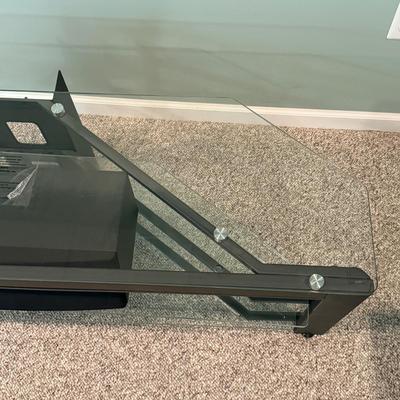 LOT 132B: Glass Top TV Stand w/ Yamaha Speaker System NS-AC200