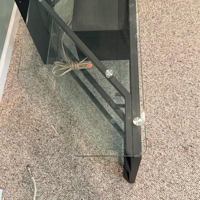 LOT 132B: Glass Top TV Stand w/ Yamaha Speaker System NS-AC200