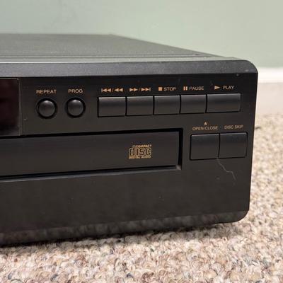 LOT 134B: Denon DCM270 CD Auto Changer