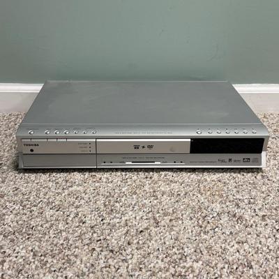 LOT 135B: Toshiba RD-XS32SU Recorder