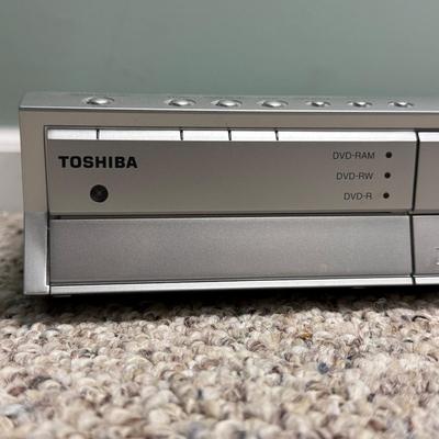 LOT 135B: Toshiba RD-XS32SU Recorder