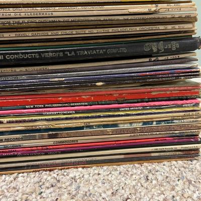 LOT 137B: Record Collection