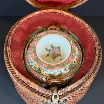 LOT 141W: Antique 19th Century Chinese Familie Teapot w/ Travel Basket