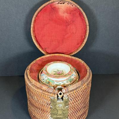 LOT 141W: Antique 19th Century Chinese Familie Teapot w/ Travel Basket