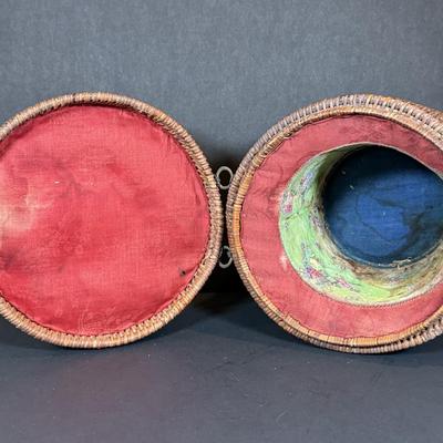 LOT 141W: Antique 19th Century Chinese Familie Teapot w/ Travel Basket