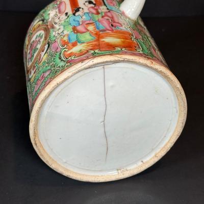 LOT 141W: Antique 19th Century Chinese Familie Teapot w/ Travel Basket