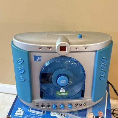 LOT 144W: MTV Karaoke Machine w/ Box, 2 Microphones & CDs