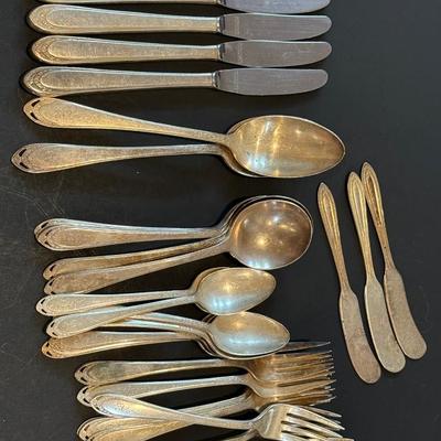 LOT 148K: Vintage 1847 Rodgers Bros IS Flatware