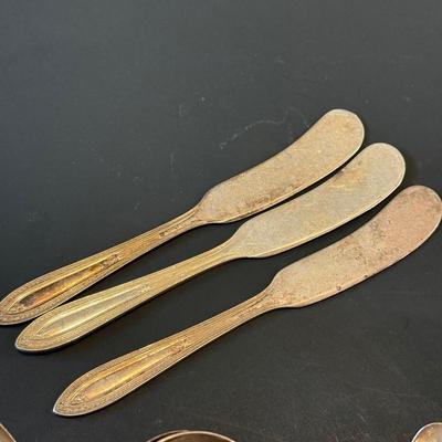 LOT 148K: Vintage 1847 Rodgers Bros IS Flatware