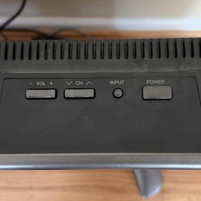 LOT 150U: Sharp Aquos TV LC-37D6U