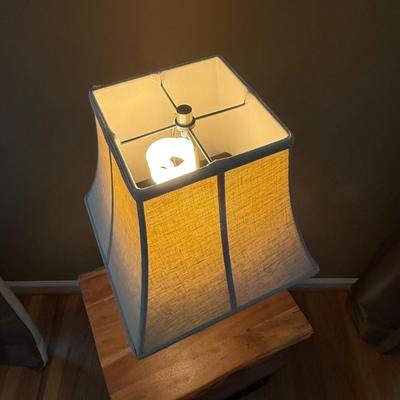 LOT 151L: Wooden Two Tier Side Table w/ Beautiful Lamp