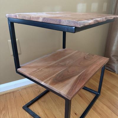 LOT 151L: Wooden Two Tier Side Table w/ Beautiful Lamp