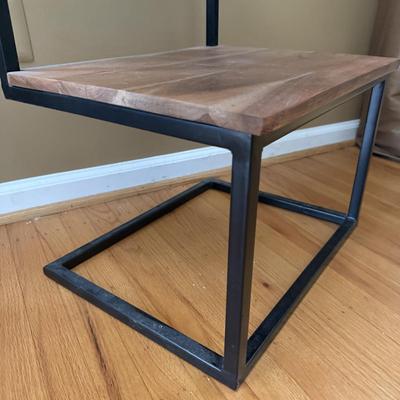 LOT 151L: Wooden Two Tier Side Table w/ Beautiful Lamp