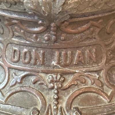 LOT 152L: Vintage Cast Metal Don Juan Table Lamp