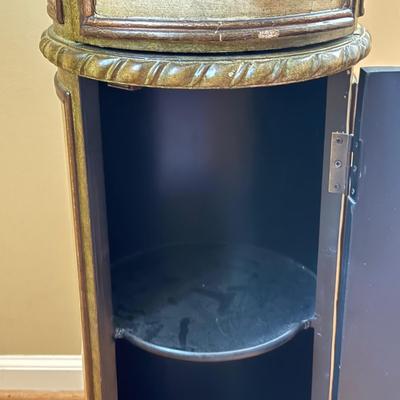 LOT 159U: Palm Tree Resin Pedestal