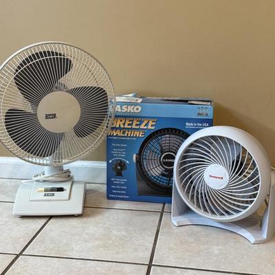 LOT 171W: Lasko Breeze Machine Table Fan & More