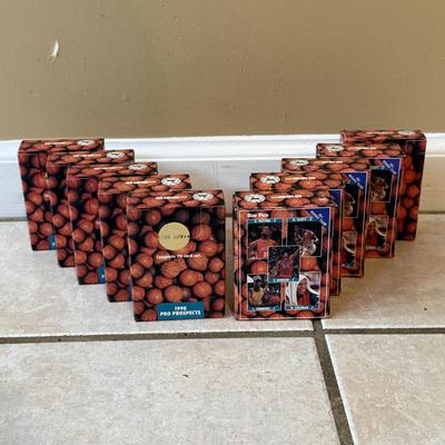 LOT 173K: 10 Sealed Packs Of 1990 Pro Prospects 70 Card Sets